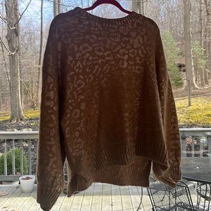 Leopard print metallic sweater! M/L size from a boutique